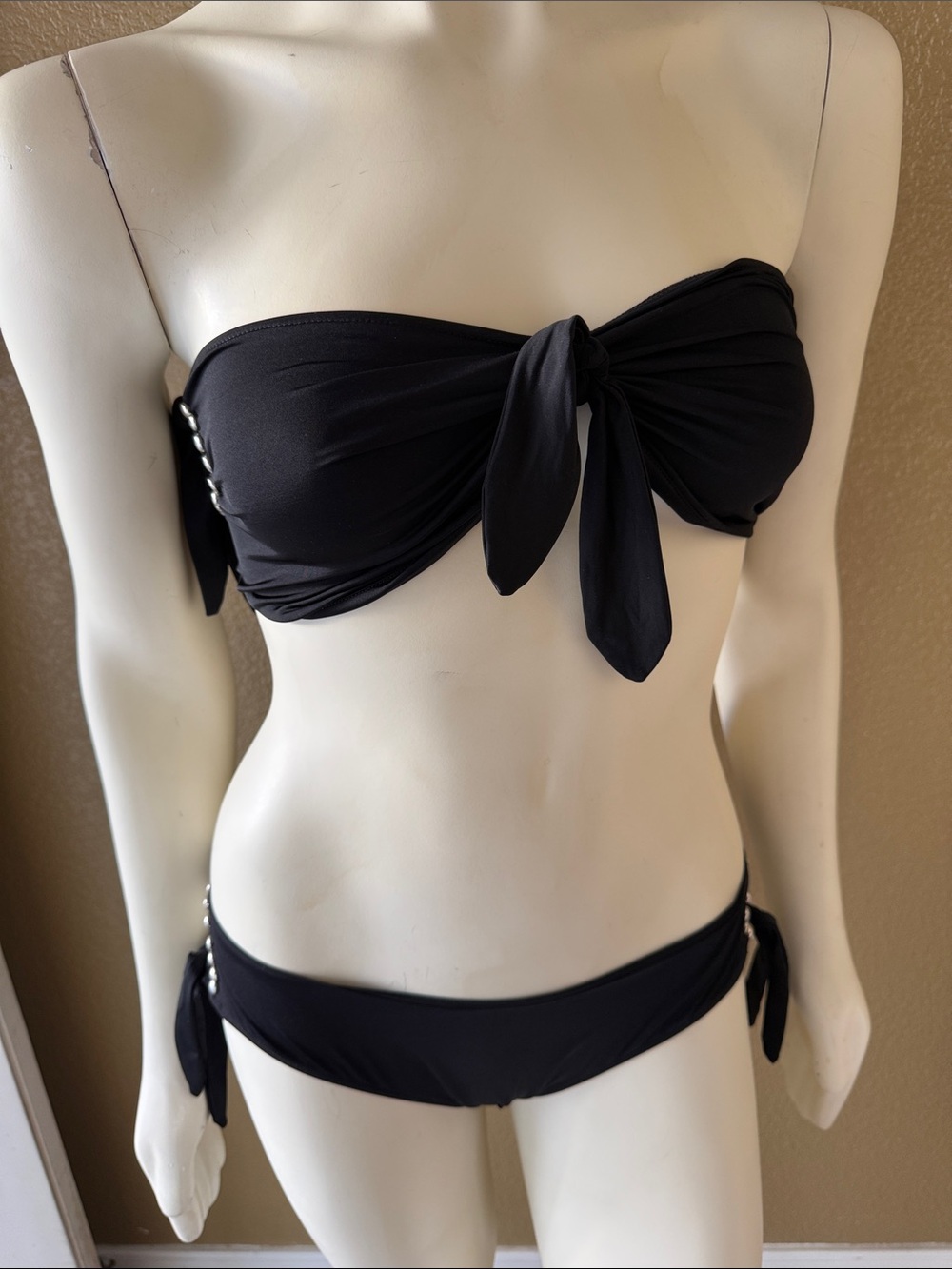 Beach Bunny Black Strapless Tie-Front Bikini Set